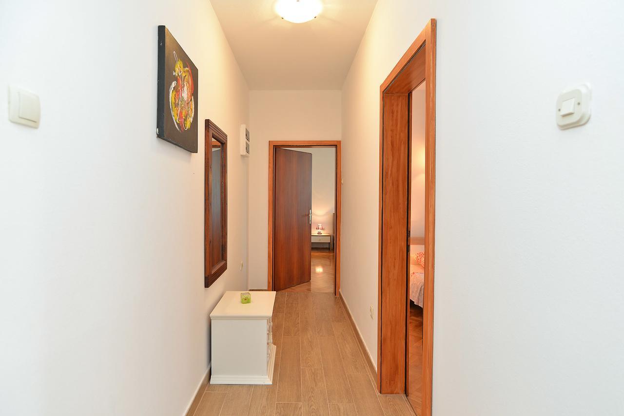 Apartments Gracijano 1724 Ližnjan Exteriör bild